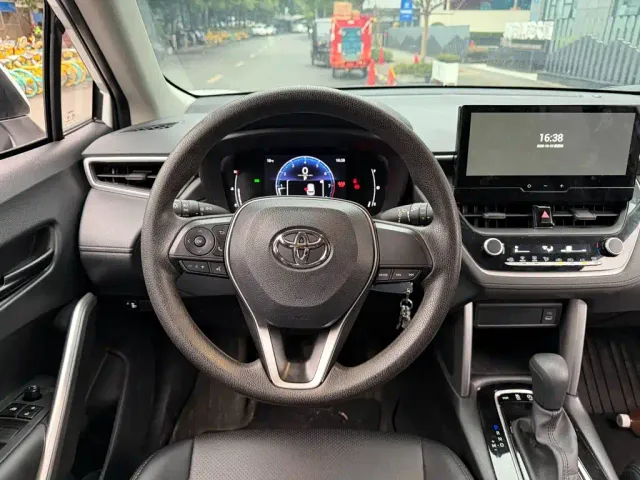 Toyota Frontlander — Фото автомобиля 14