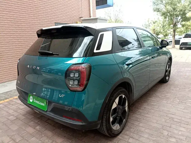 GAC Aion UT — Фото автомобиля 6