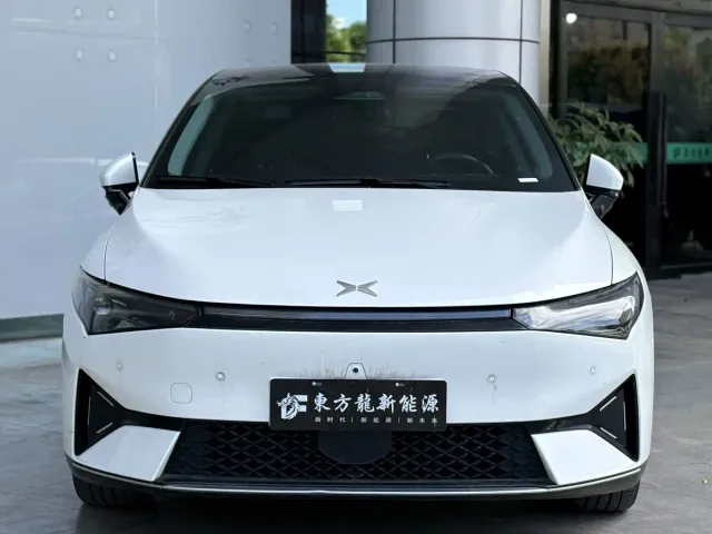 Xpeng P5 — Фото автомобиля 2