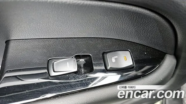 KG_Mobility_Ssangyong Rexton Новый Rexton Sport Khan Дизель 2.2 4WD — Фото автомобиля 19
