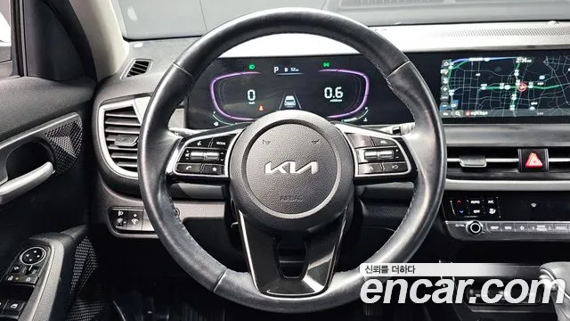 Kia Seltos — Фото автомобиля 13