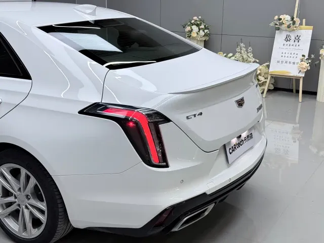 Cadillac CT4 — Фото автомобиля 7