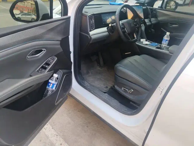 BYD Song L DM-i — Фото автомобиля 12