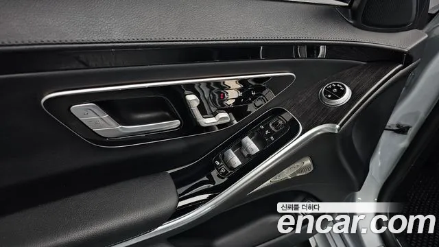Mercedes-Benz S-Class W223 — Фото автомобиля 28