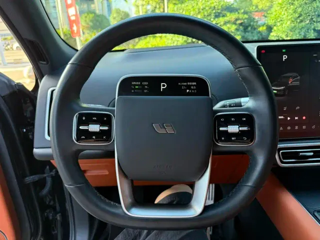 Li Auto L7 — Фото автомобиля 6