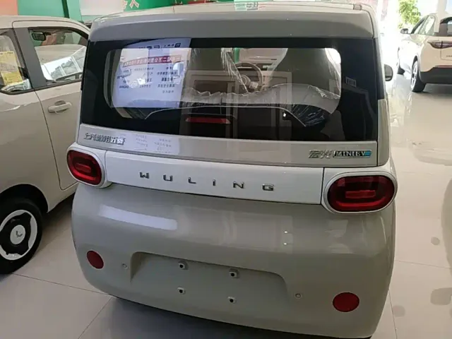 Wuling Hongguang Mini EV — Фото автомобиля 5