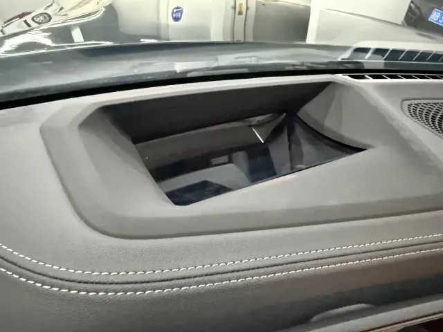 BMW 3 Series — Фото автомобиля 5