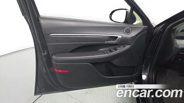 Hyundai Sonata — Фото автомобиля 13