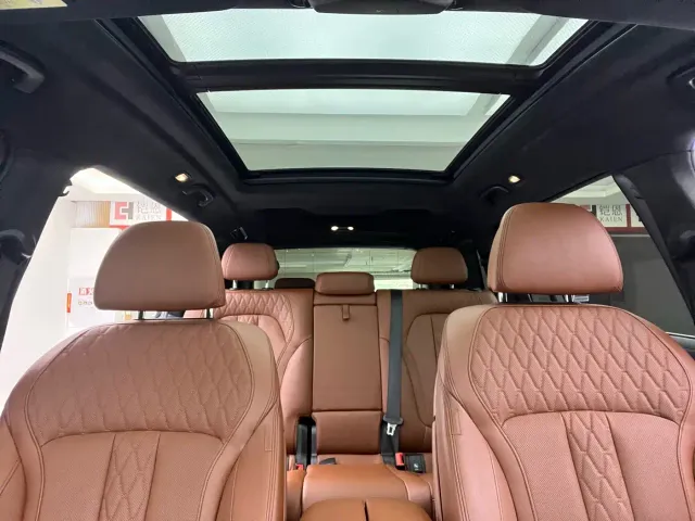 BMW X7 — Фото автомобиля 13