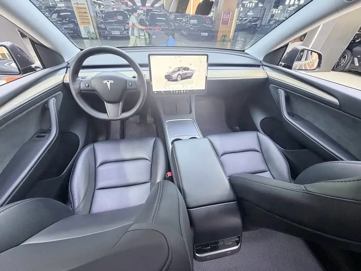 Tesla Model Y 2022 Facelift Rear-Wheel Drive Version — Фото автомобиля 5