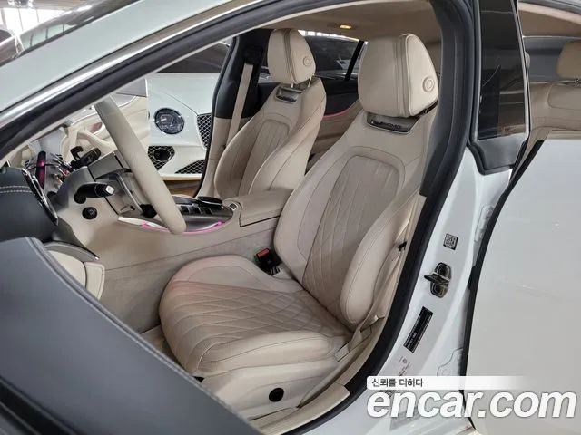Mercedes-Benz AMG GT 4 двери 43 4MATIC+ — Фото автомобиля 11
