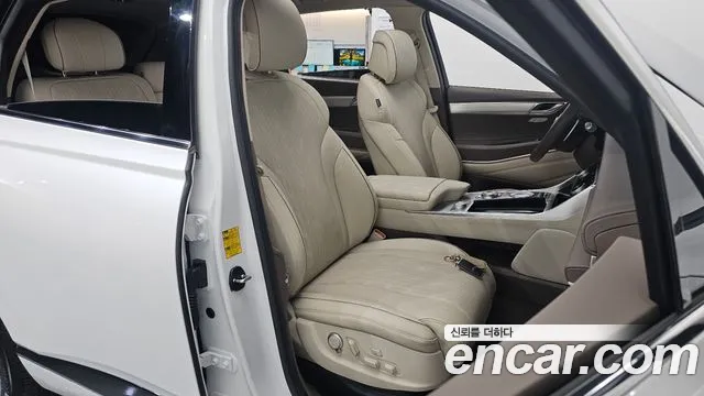 Genesis GV80 — Фото автомобиля 18