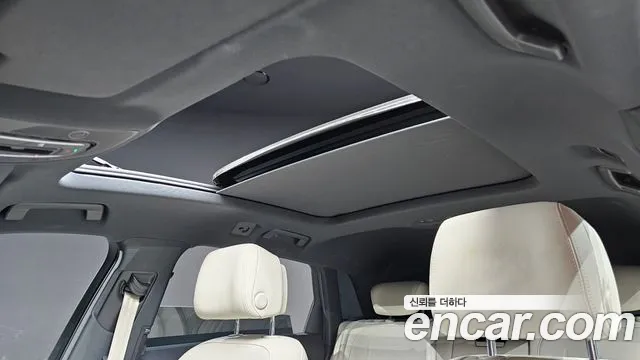 Audi e-tron — Фото автомобиля 15