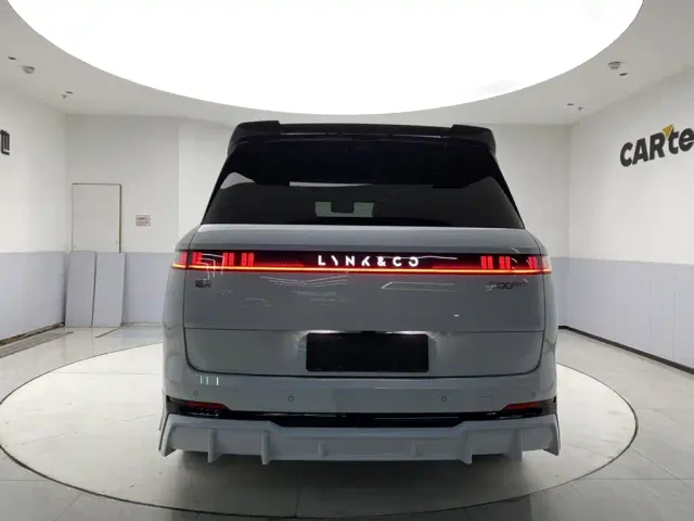 Lynk & Co 900 — Фото автомобиля 6