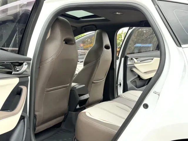 BYD Qin PLUS — Фото автомобиля 7