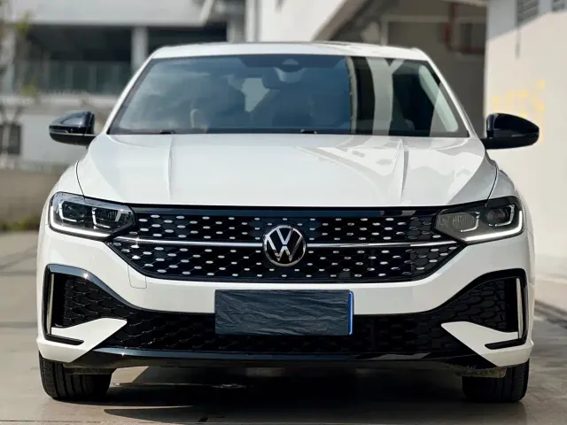 Volkswagen Lavida — Фото автомобиля 2