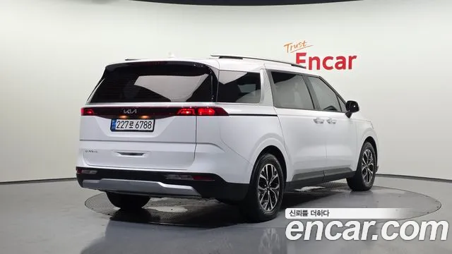 Kia Canival Carnival 4 поколение Бензин 9 мест Prestige — Фото автомобиля 2