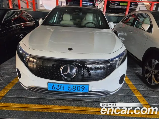 Mercedes-Benz EQA — Фото автомобиля 2