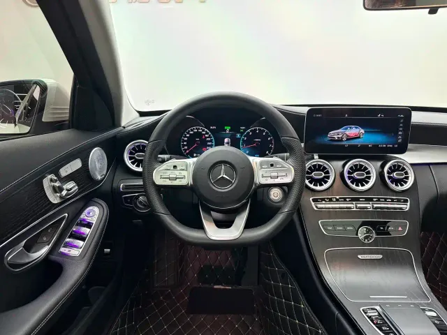 Mercedes-Benz C-Class — Фото автомобиля 3