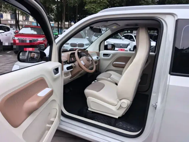 Wuling Hongguang Mini EV — Фото автомобиля 15
