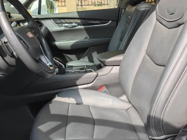 Cadillac XT6 — Фото автомобиля 9