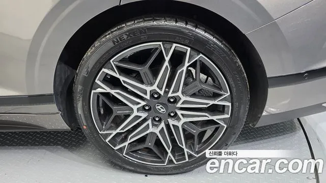 Hyundai Grandeur GN7 — Фото автомобиля 6