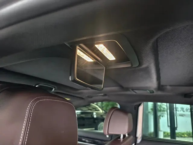 BMW 7 Series — Фото автомобиля 13