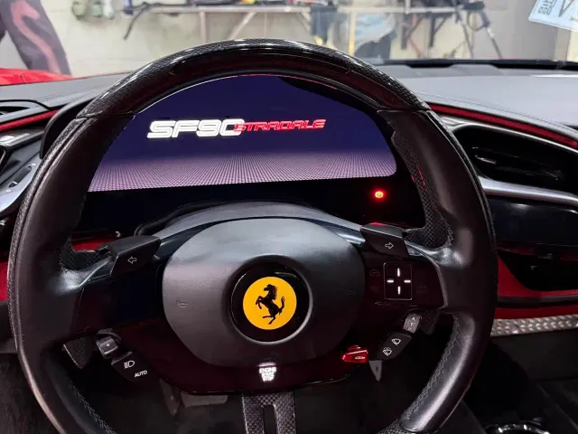 Ferrari SF90 — Фото автомобиля 13