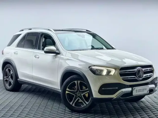 Mercedes-Benz GLE-Class — Фото автомобиля 3