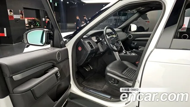 Land Rover Discovery — Фото автомобиля 10