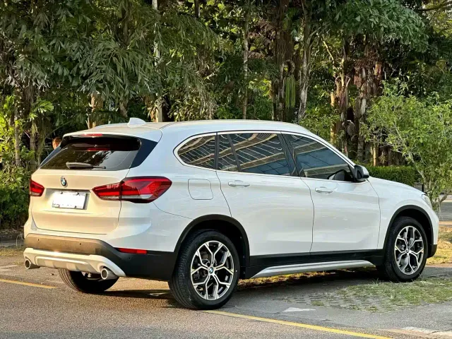 BMW X1 — Фото автомобиля 8