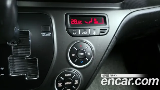 Kia RAY Новый Kia Ray Фургон — Фото автомобиля 19