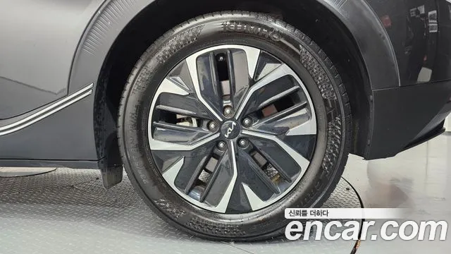 Kia EV6 Long Range — Фото автомобиля 21