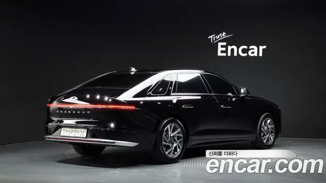Hyundai Grandeur GN7 — Фото автомобиля 2
