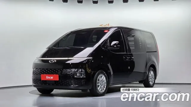 Фотография автомобиля — Hyundai Staria