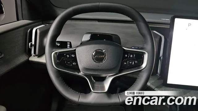 Volvo EX30 Cross Country — Фото автомобиля 13