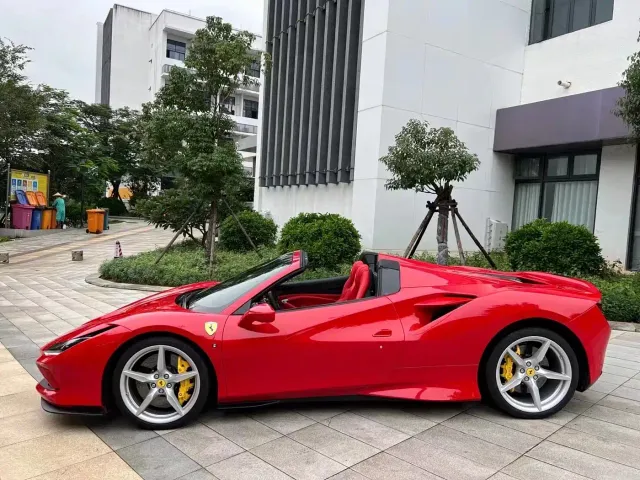 Ferrari F8 — Фото автомобиля 2