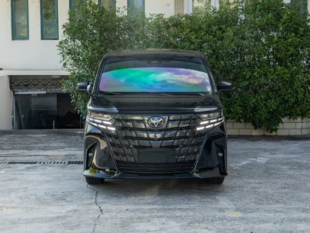 Toyota Alphard — Фото автомобиля 2