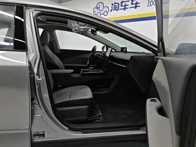 Toyota bZ3 — Фото автомобиля 8