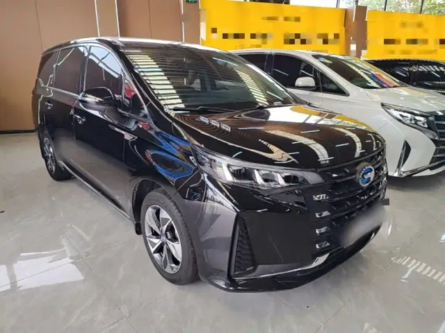 GAC Trumpchi M6 — Фото автомобиля 3