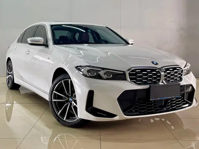 BMW 3 Series — Фото автомобиля 2