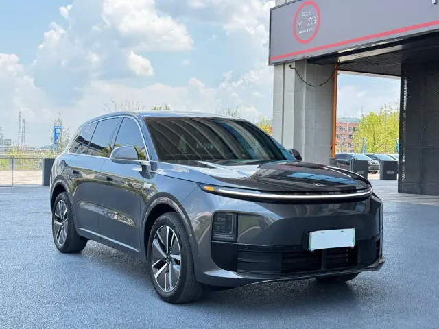 Li Auto L6 — Фото автомобиля 3