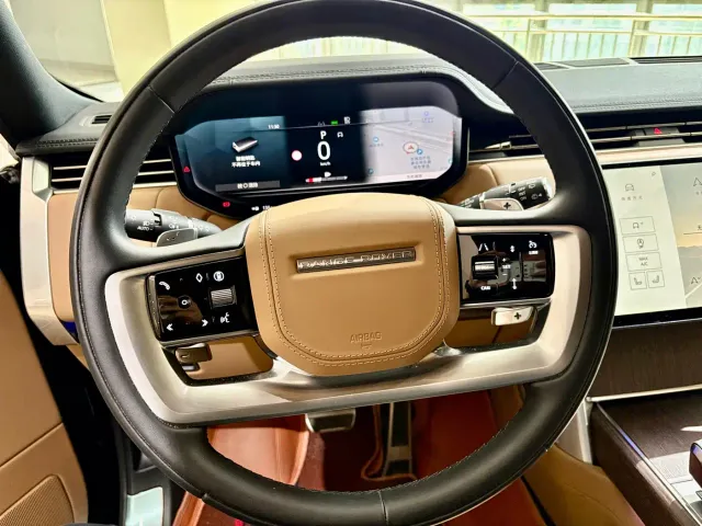 Land Rover Range Rover — Фото автомобиля 13