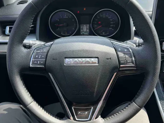 Haval M6 — Фото автомобиля 11