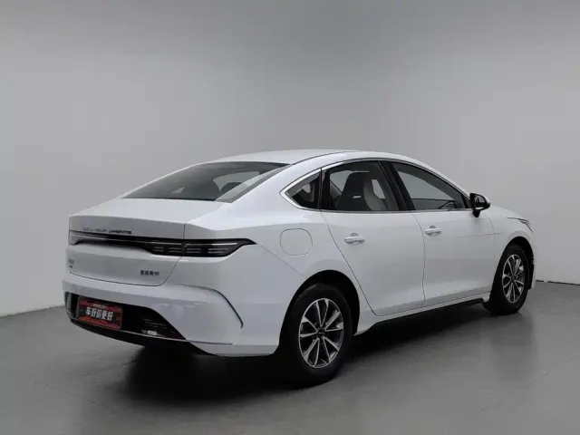 BYD Destroyer 05 — Фото автомобиля 2