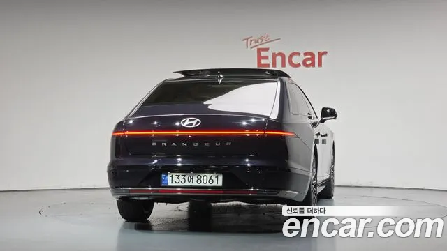Hyundai Grandeur GN7 — Фото автомобиля 3