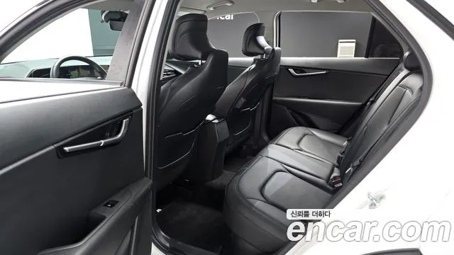 Kia Niro The All New — Фото автомобиля 11