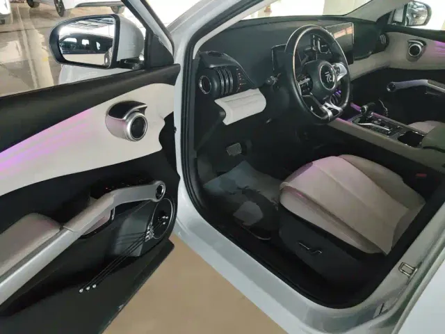 BYD Yuan PLUS — Фото автомобиля 15