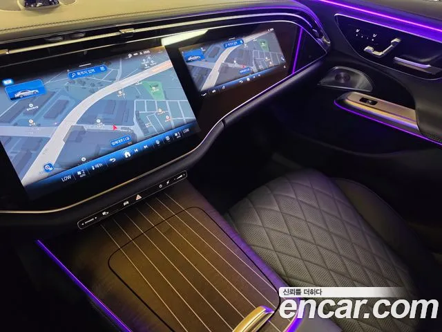 Mercedes-Benz E-Class — Фото автомобиля 18