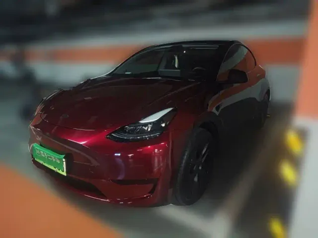 Фотография автомобиля — Tesla Model Y